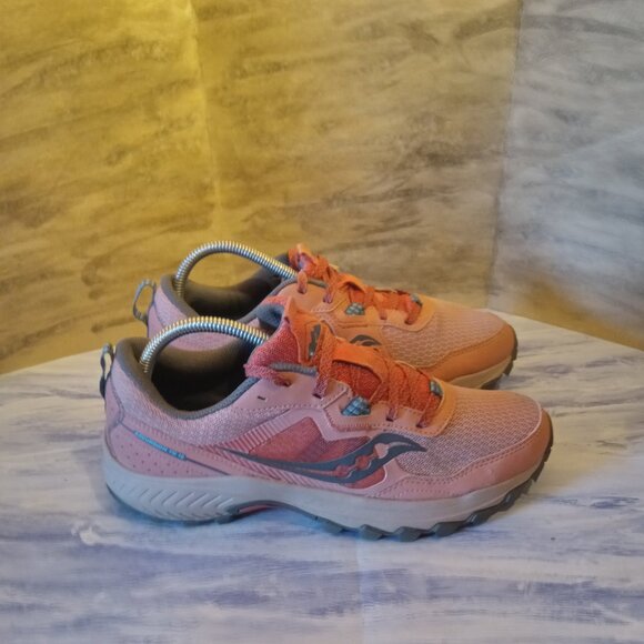 Saucony Shoes - Saucony Women's Excursion Tr16 Rose Running Shoes size 9